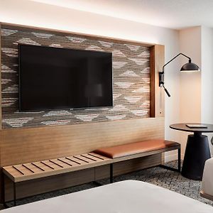 Traditional Room Guest room 2 Double City view Low floor